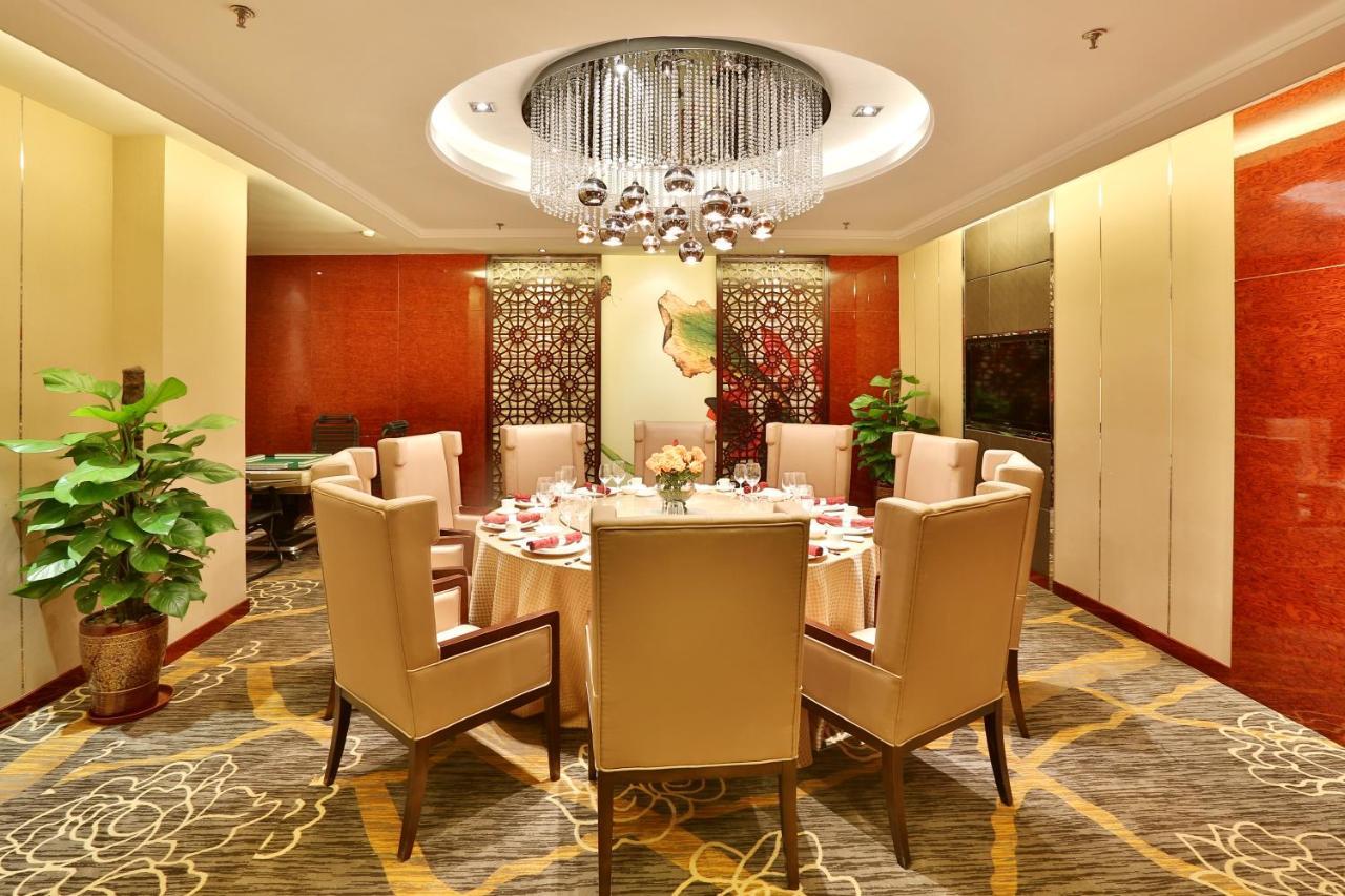 Minshan Yuanlin Grand Hotel Chongqing Eksteriør billede