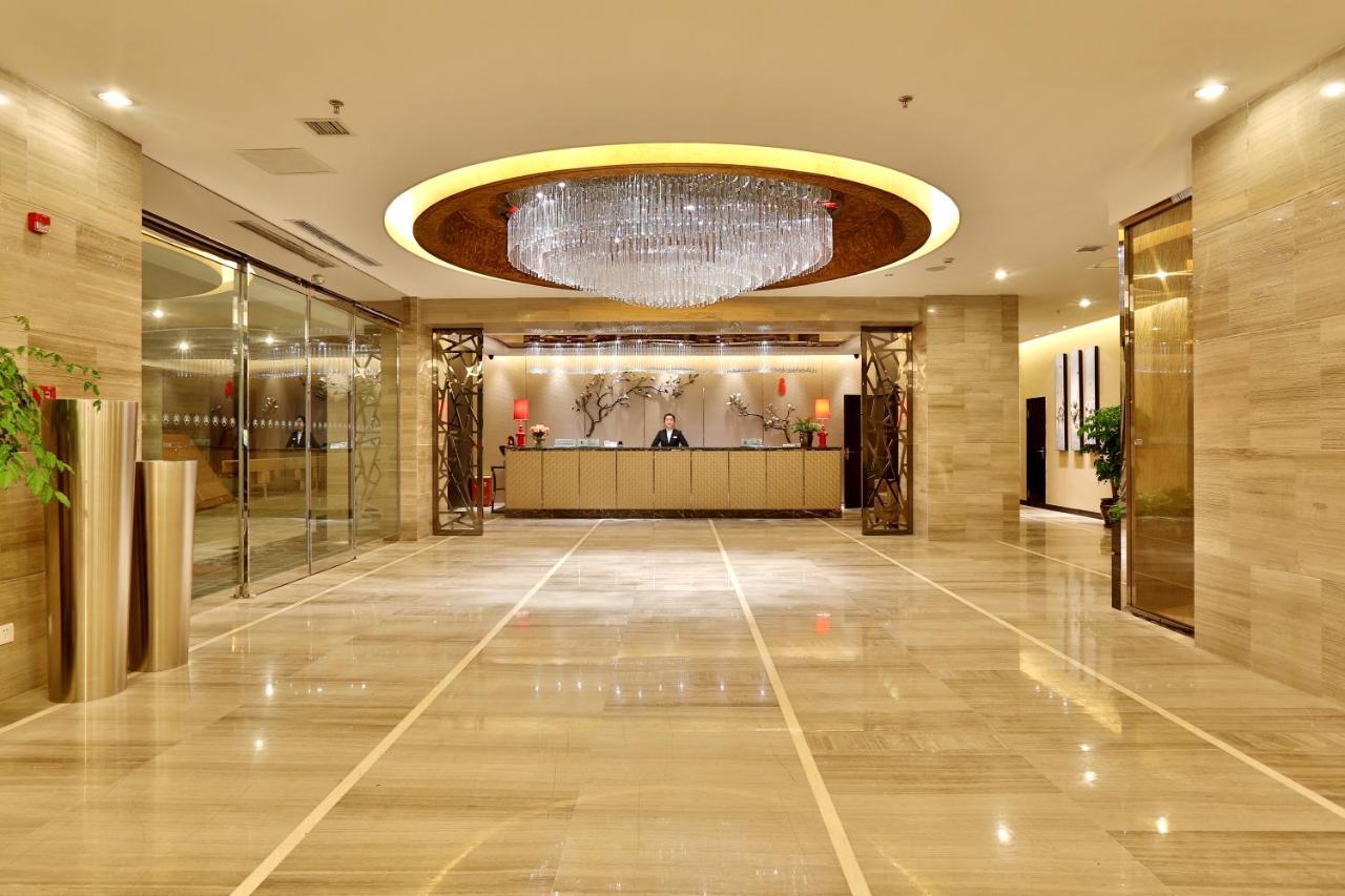 Minshan Yuanlin Grand Hotel Chongqing Interiør billede